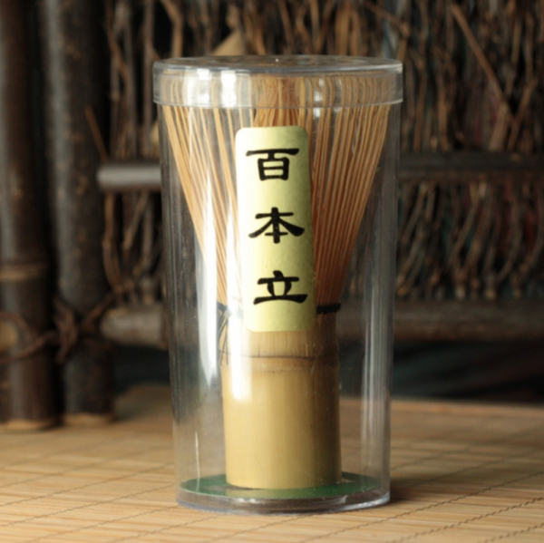 Matcha-visp i bambus