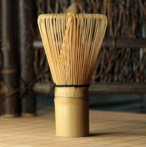Matcha-visp i bambus
