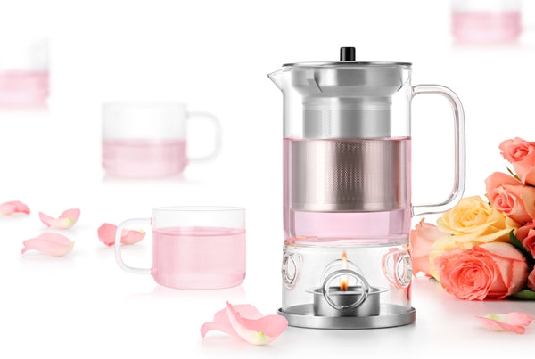 Gavesett med tekanne og fire kopper