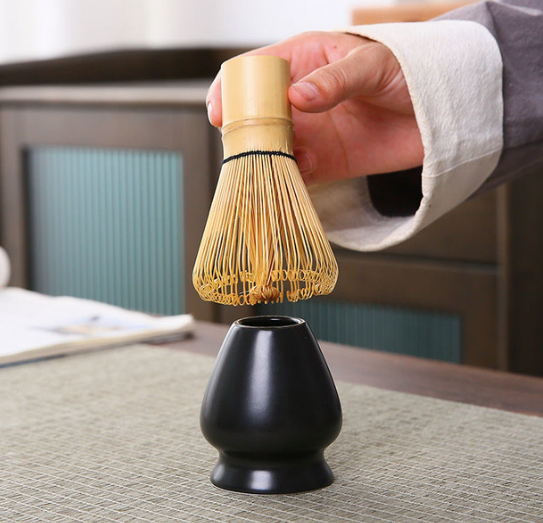 Matcha visp holder (Svart)